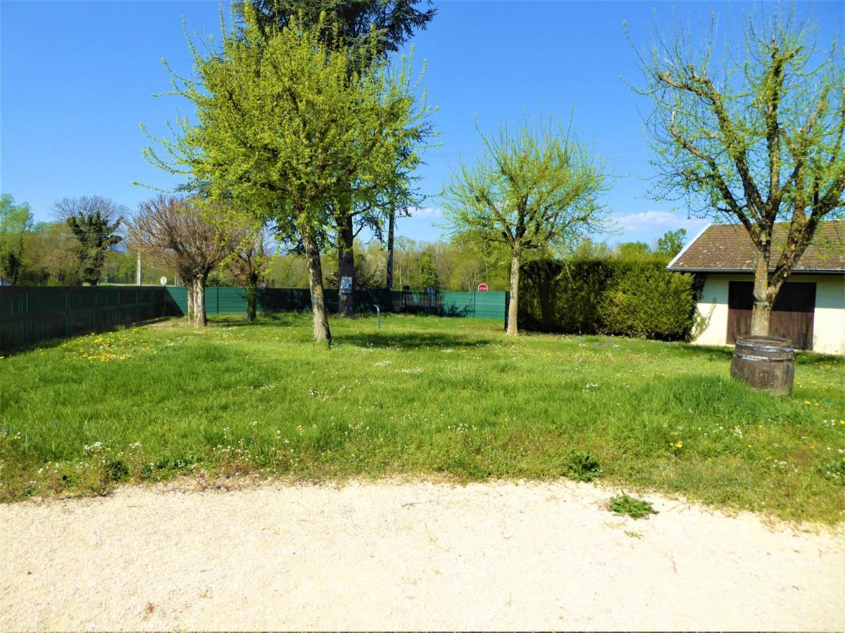 Auberge De La Paillere Lavours Exterior foto